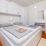 Tariba * Supetarska Draga