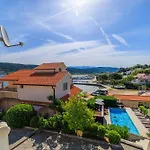 Tariba Apartment *