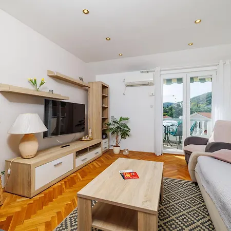 Apartment Tariba